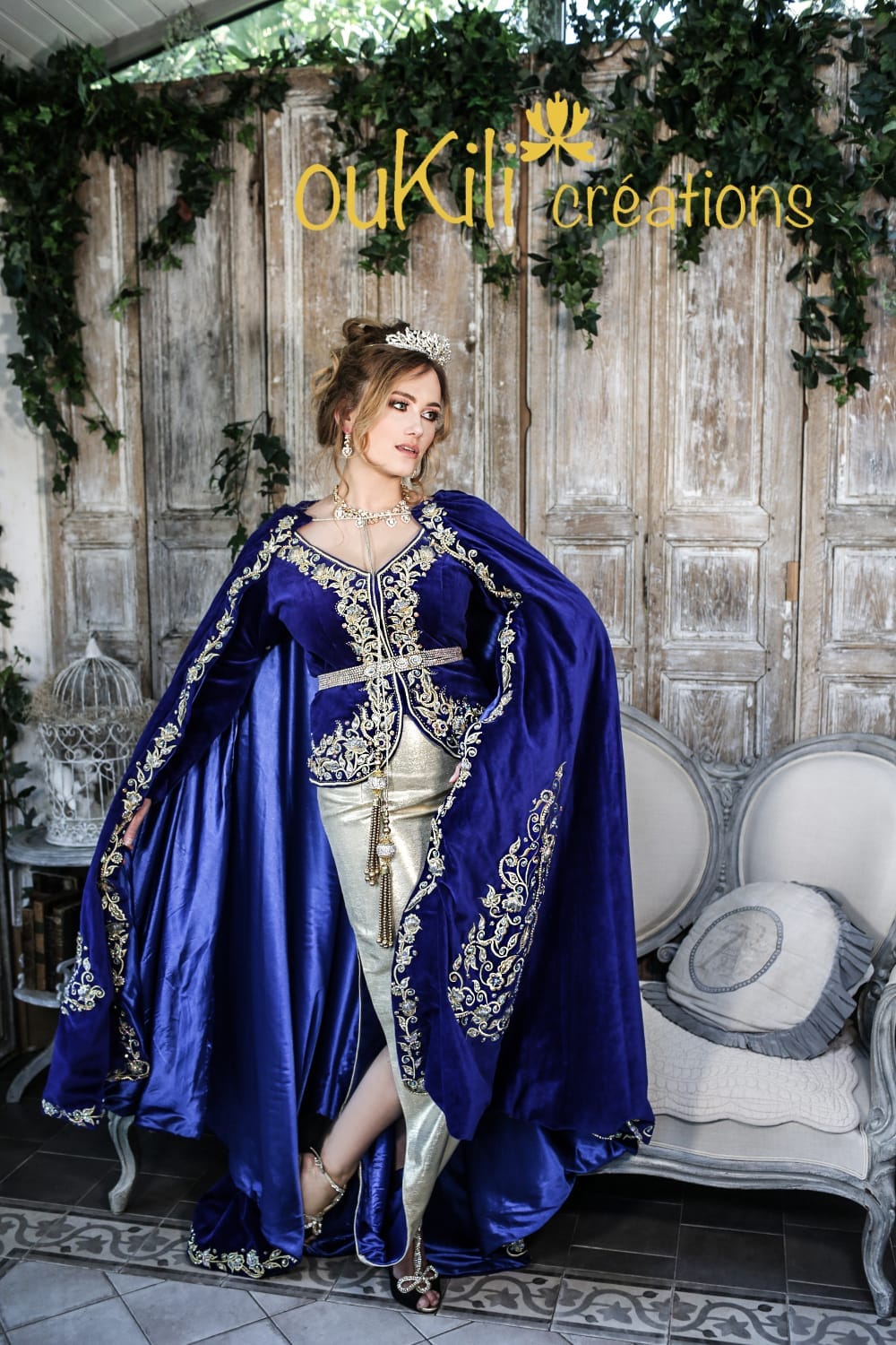 Karakou bleu et doré en location